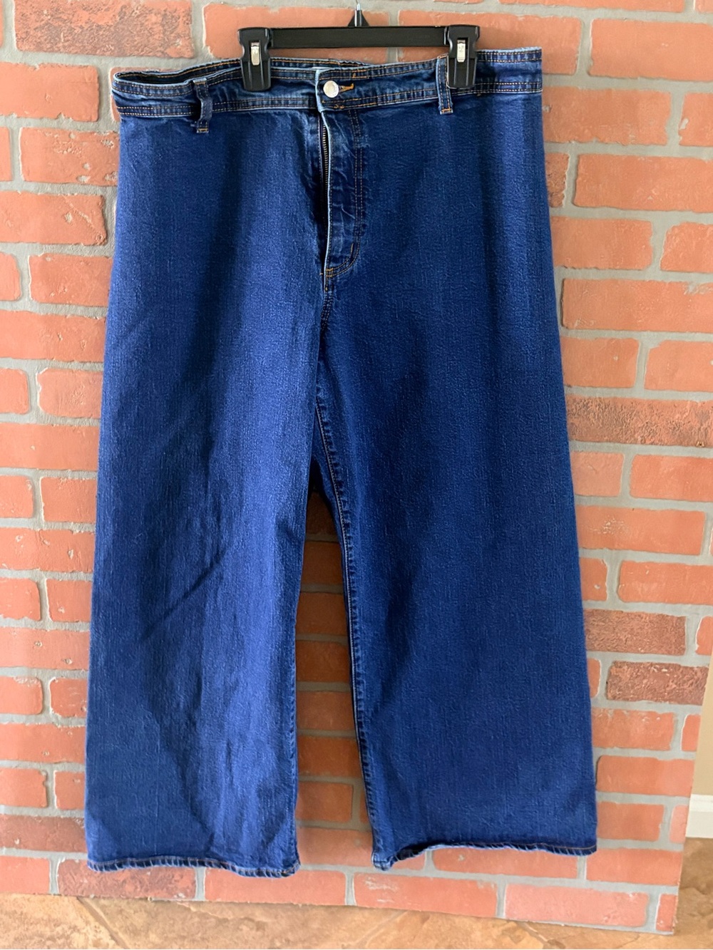 Universal Thread Sailor Dark Blue Wide Leg Jeans